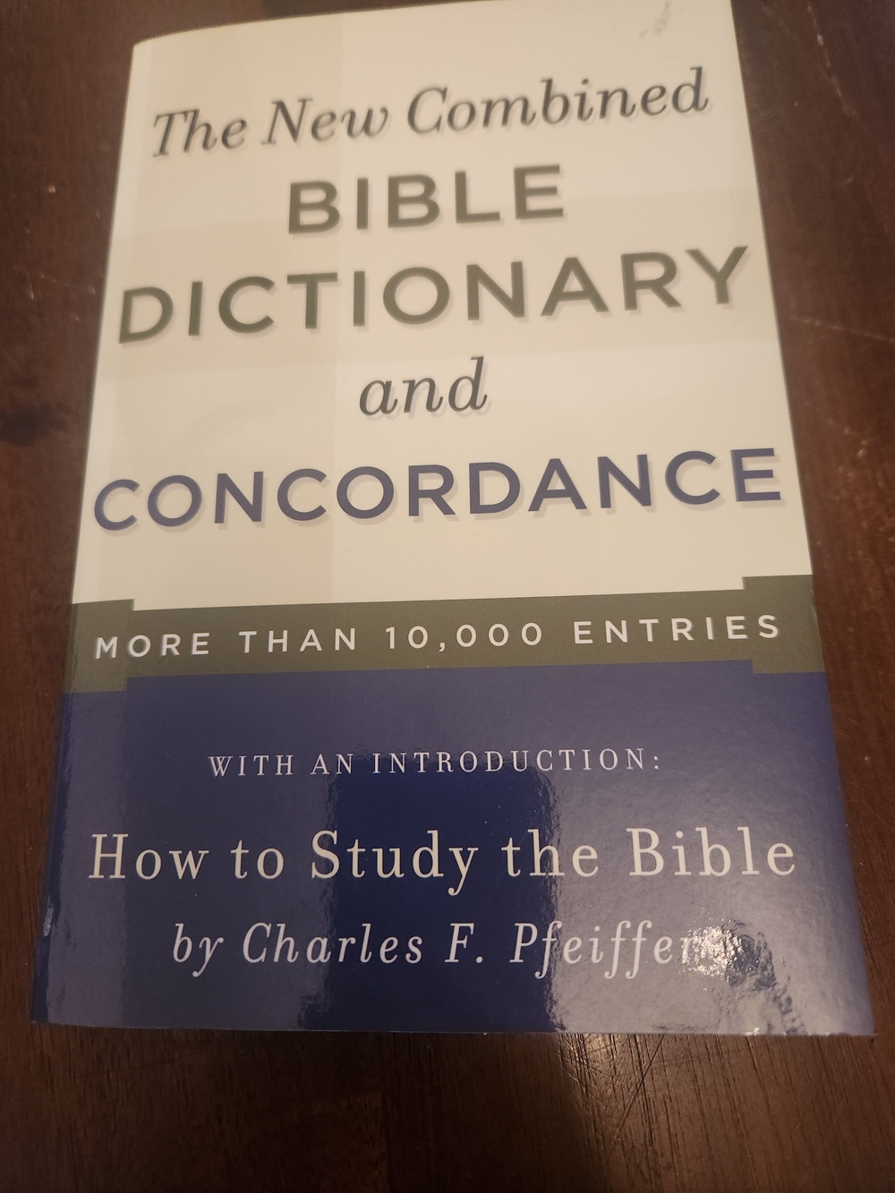 Bible Dictionary and Concordance - Cream, Olive, Navy